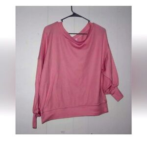 Pink Lily Size Small Pink Sweater‎